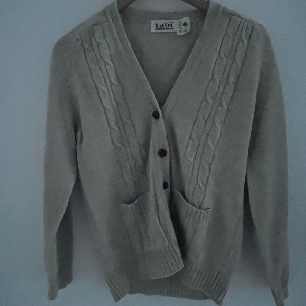 Tabi Cream Cable V-Neck Button-Front Cardigan
